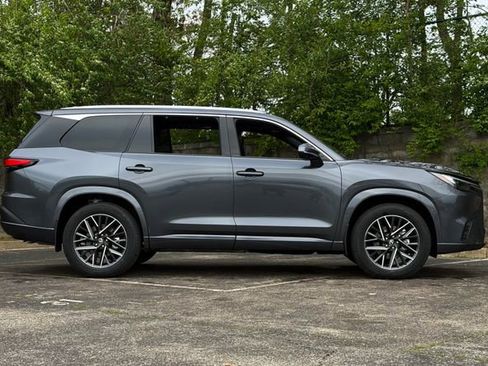 New 2026 Lexus TX 350 AWD image 2