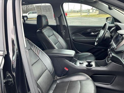 Used 2023 GMC Terrain AT4 image 7