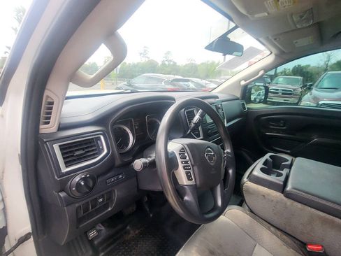 Used 2019 Nissan Titan S RWD image 47