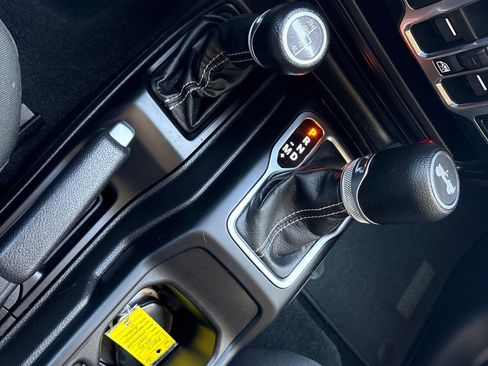 Used 2021 Jeep Wrangler Unlimited Sahara w/ Uconnect 4C Nav & Sound Group image 16