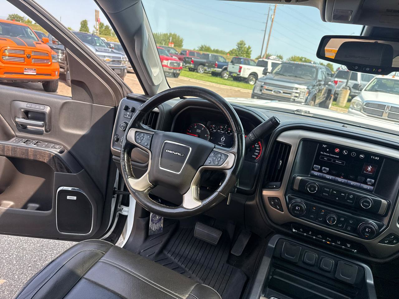 Used 2016 GMC Sierra 2500 Denali w/ Duramax Plus Package AWD/4WD image 28
