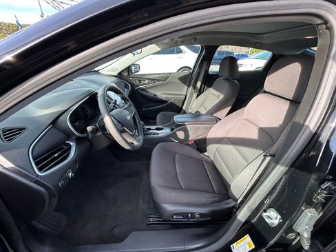 Used 2024 Chevrolet Malibu LT image 27