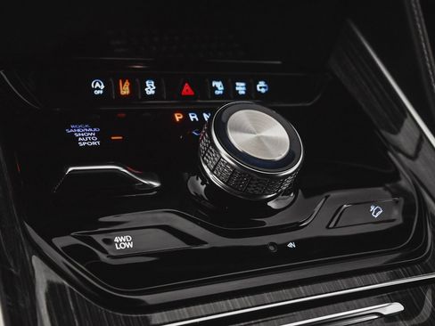 Used 2022 Jeep Wagoneer Series III image 27