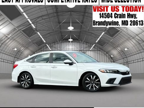 Used 2024 Honda Civic EX image 1