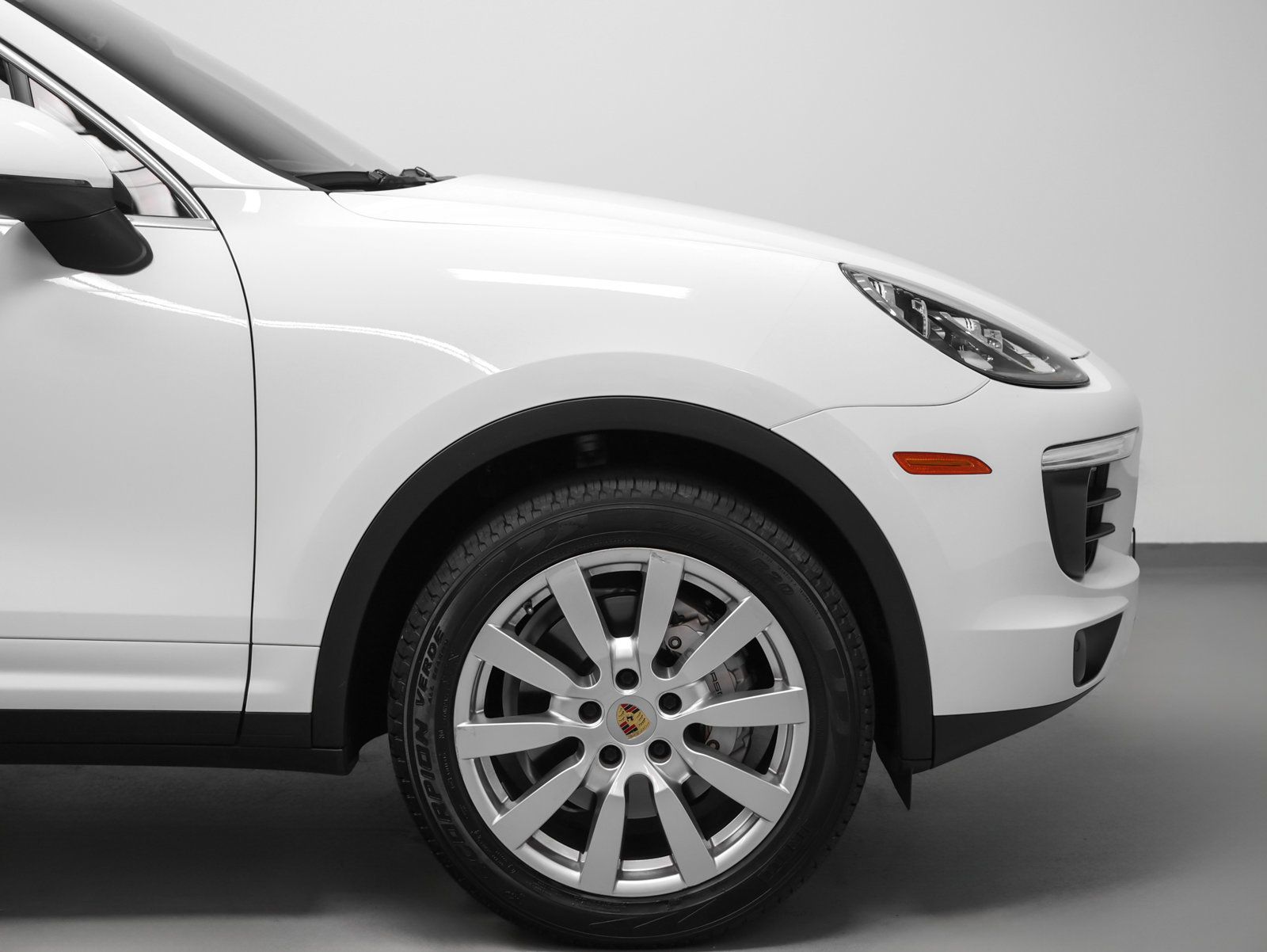 Used 2015 Porsche Cayenne S AWD/4WD image 14