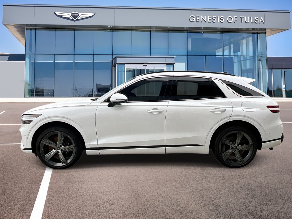 Used 2025 Genesis GV70 3.5T Sport w/ Sport Advanced Package AWD/4WD image 5