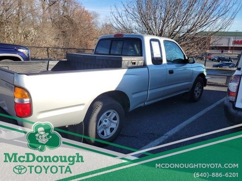 Used 2004 Toyota Tacoma 2WD Xtracab image 5