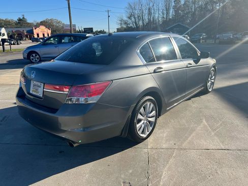 Used 2011 Honda Accord EX-L image 5