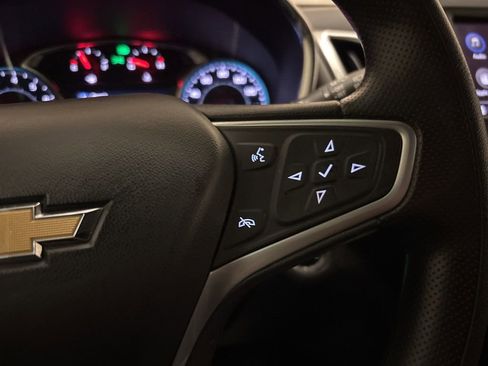 Used 2022 Chevrolet Equinox LT image 18