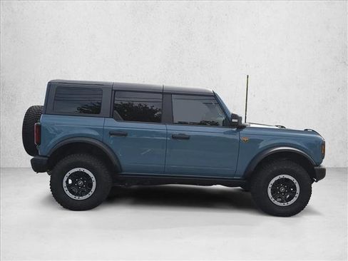 Used 2023 Ford Bronco Badlands w/ Sasquatch Package AWD/4WD image 4