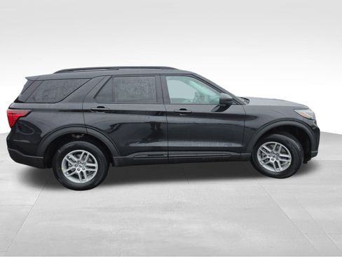 New 2026 Ford Explorer Active AWD/4WD image 7