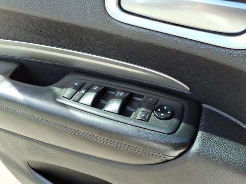 Used 2019 Dodge Durango SXT RWD image 26