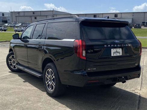 New 2025 Ford Expedition Max Active image 5