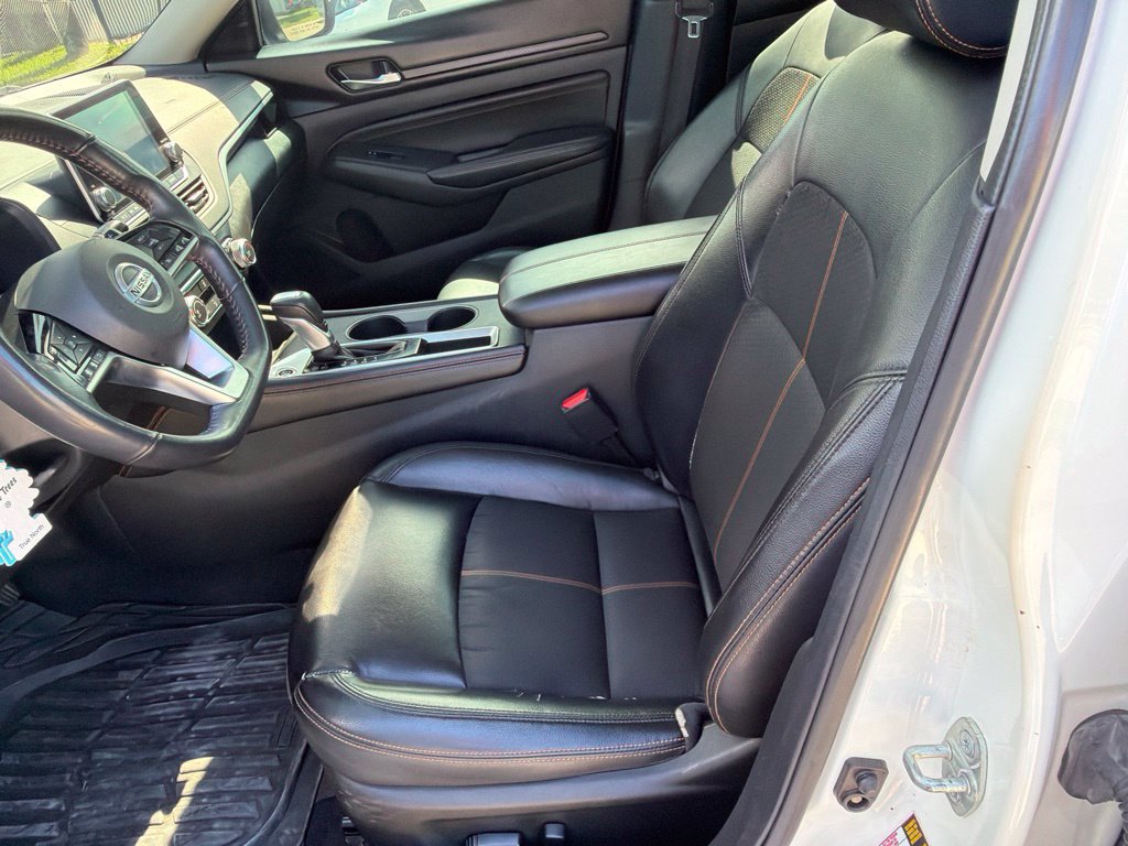 Used 2021 Nissan Altima 2.5 SR FWD image 7