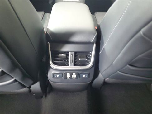 Used 2023 Subaru Outback Limited image 14