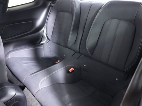 Used 2018 Ford Mustang Coupe RWD image 31