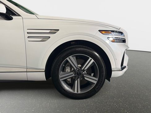 Used 2025 Genesis GV80 3.5T AWD/4WD image 18