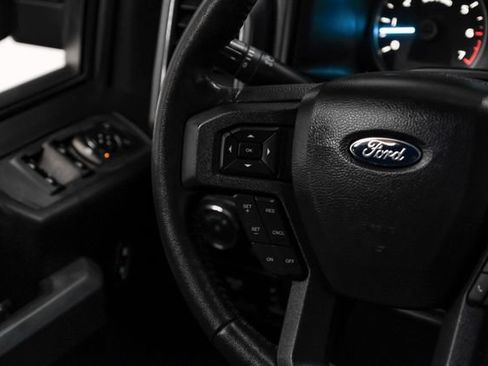 Used 2018 Ford F150 XLT w/ Equipment Group 302A Luxury AWD/4WD image 18