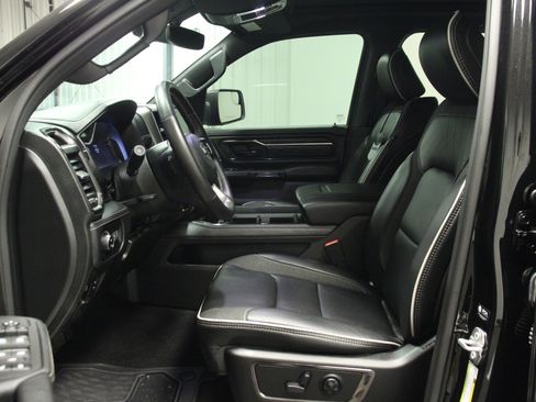 Used 2025 RAM 1500 Limited image 18