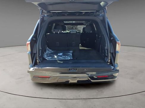 New 2026 Lincoln Navigator Reserve AWD/4WD image 8