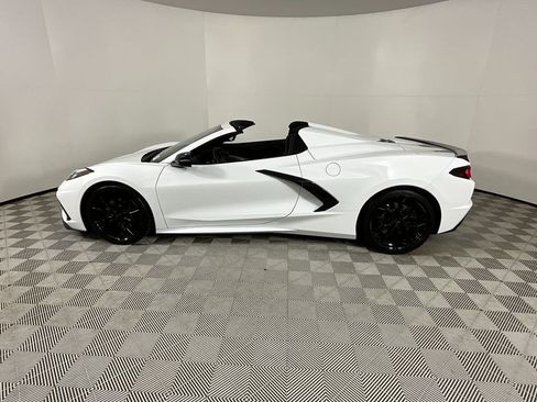 Used 2023 Chevrolet Corvette Stingray image 3