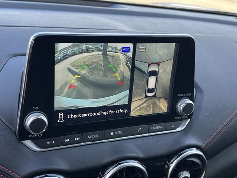 Used 2024 Nissan Sentra SR w/ SR Premium Package image 16