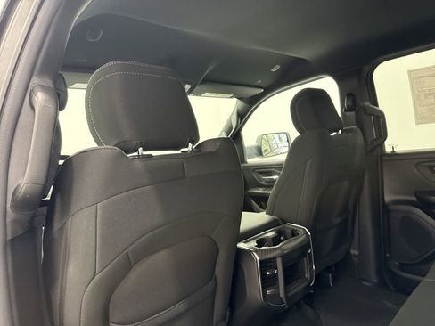 New 2026 RAM 1500 Express AWD/4WD image 18