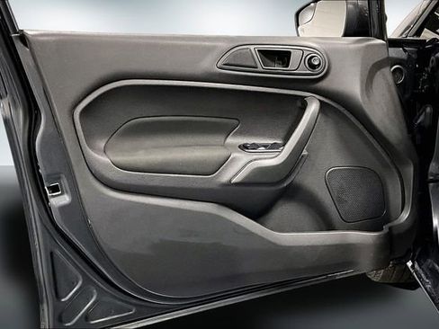 Used 2019 Ford Fiesta SE w/ Equipment Group 202A image 18