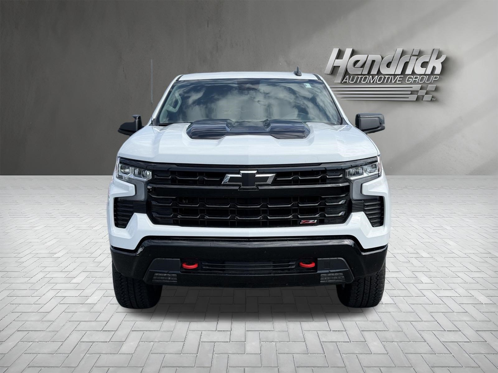Used 2026 Chevrolet Silverado 1500 LT Trail Boss w/ Convenience Package II AWD/4WD image 3