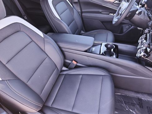 New 2026 Chevrolet Blazer EV LT w/ LPO, Blackout Package image 33