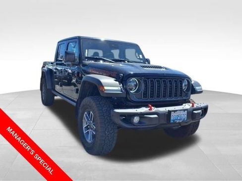 Used 2024 Jeep Gladiator Mojave w/ Steel Bumper Group image 3