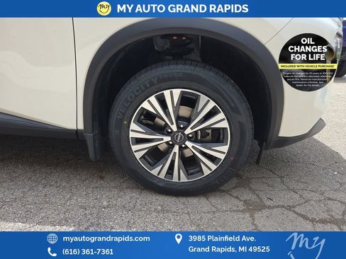 Used 2023 Nissan Rogue SV AWD/4WD image 37