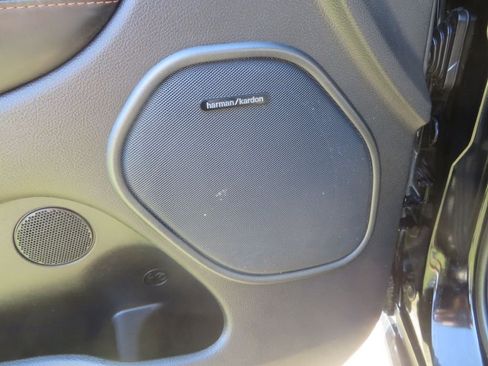 Used 2021 Dodge Durango R/T w/ Technology Group image 14