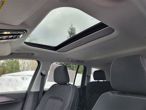 Certified 2023 Jeep Grand Cherokee Laredo X image 4