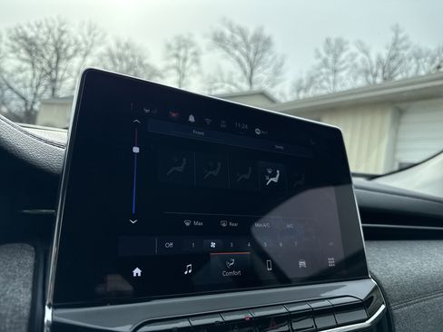 Used 2022 Jeep Compass Latitude image 16