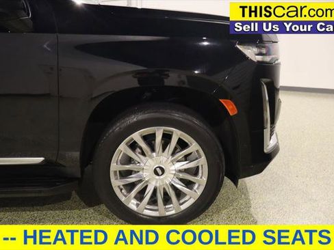 Used 2023 Cadillac Escalade Premium Luxury image 10
