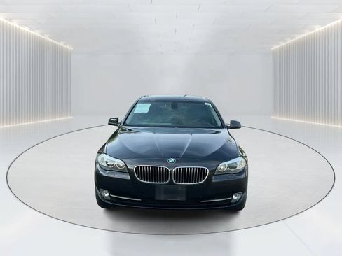 Used 2011 BMW 535i xDrive Sedan AWD/4WD image 2