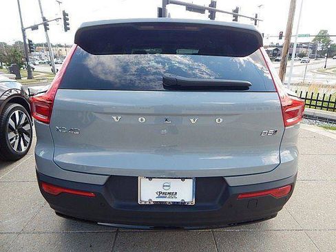 New 2026 Volvo XC40 B5 Plus w/ Protection Package Premier AWD/4WD image 9