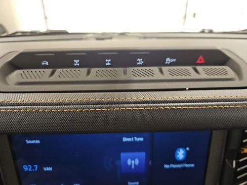 Used 2024 Ford Bronco Badlands image 24