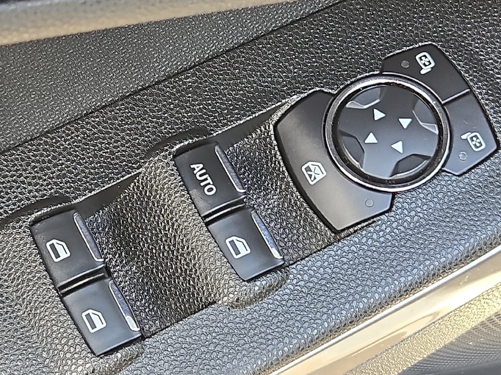 Used 2021 Ford EcoSport SE w/ Interior Protection Package FWD image 13