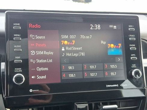 Certified 2022 Toyota Camry SE image 20