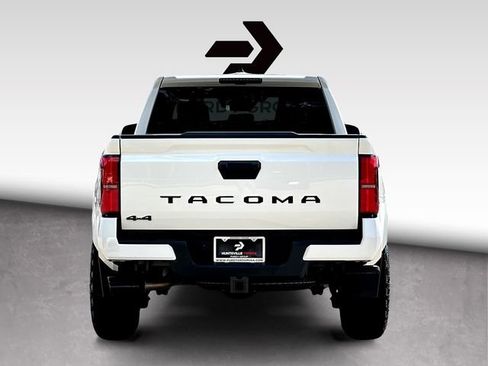 Certified 2024 Toyota Tacoma TRD Sport AWD/4WD image 7