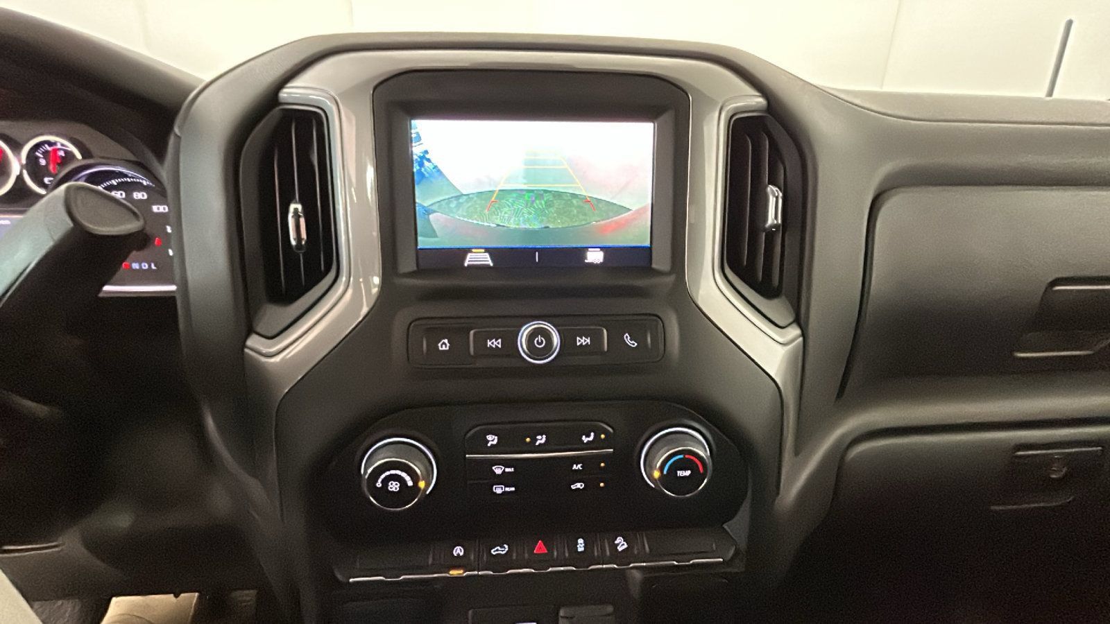 Used 2022 Chevrolet Silverado 1500 Custom Trail Boss w/ Safety Confidence Package AWD/4WD image 26