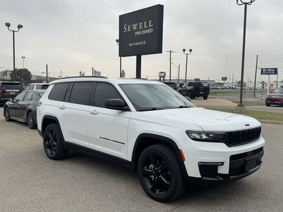 Used 2022 Jeep Grand Cherokee L Limited w/ Black Appearance Package
