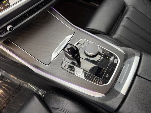 Used 2022 BMW X7 xDrive40i image 36