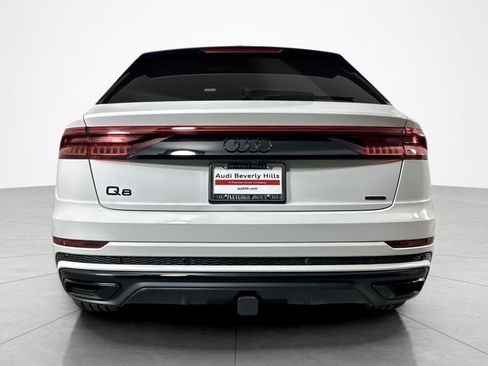 Used 2023 Audi Q8 Prestige w/ Prestige Package image 4