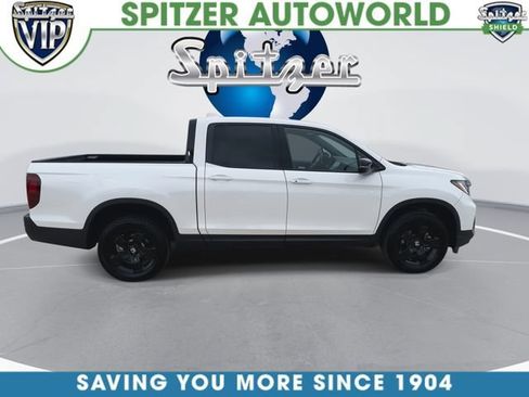 Used 2025 Honda Ridgeline Black Edition image 10