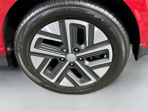 Used 2023 Hyundai Kona SE w/ Cargo Package image 30