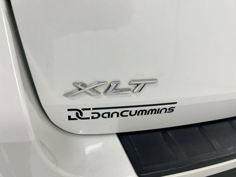 Used 2020 Ford Explorer XLT w/ Equipment Group 202A AWD/4WD image 28