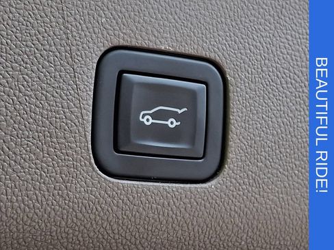 Certified 2023 GMC Yukon XL Denali AWD/4WD image 30